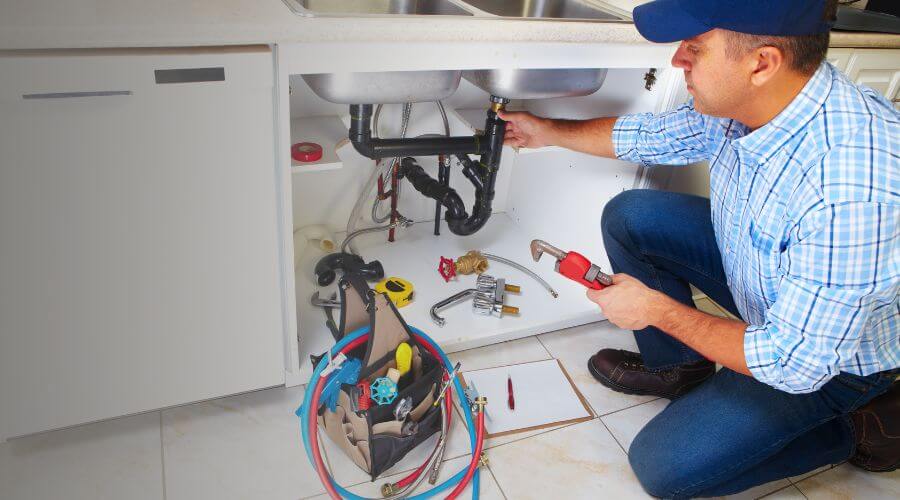 Professional Water heater repair in Dollar Bay, MI